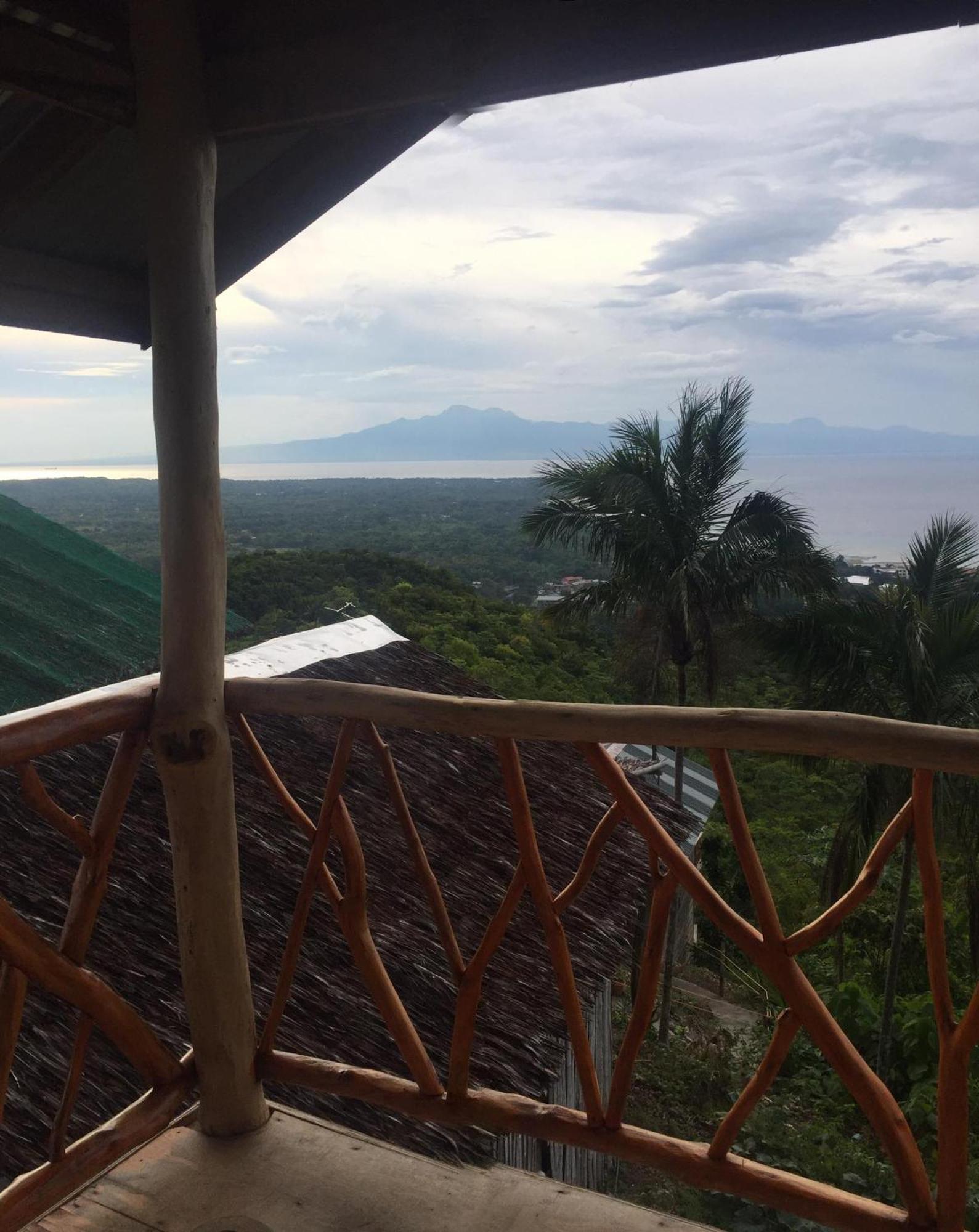 Thornton'S Sea View Cafe & Guesthouse Siquijor Exterior foto