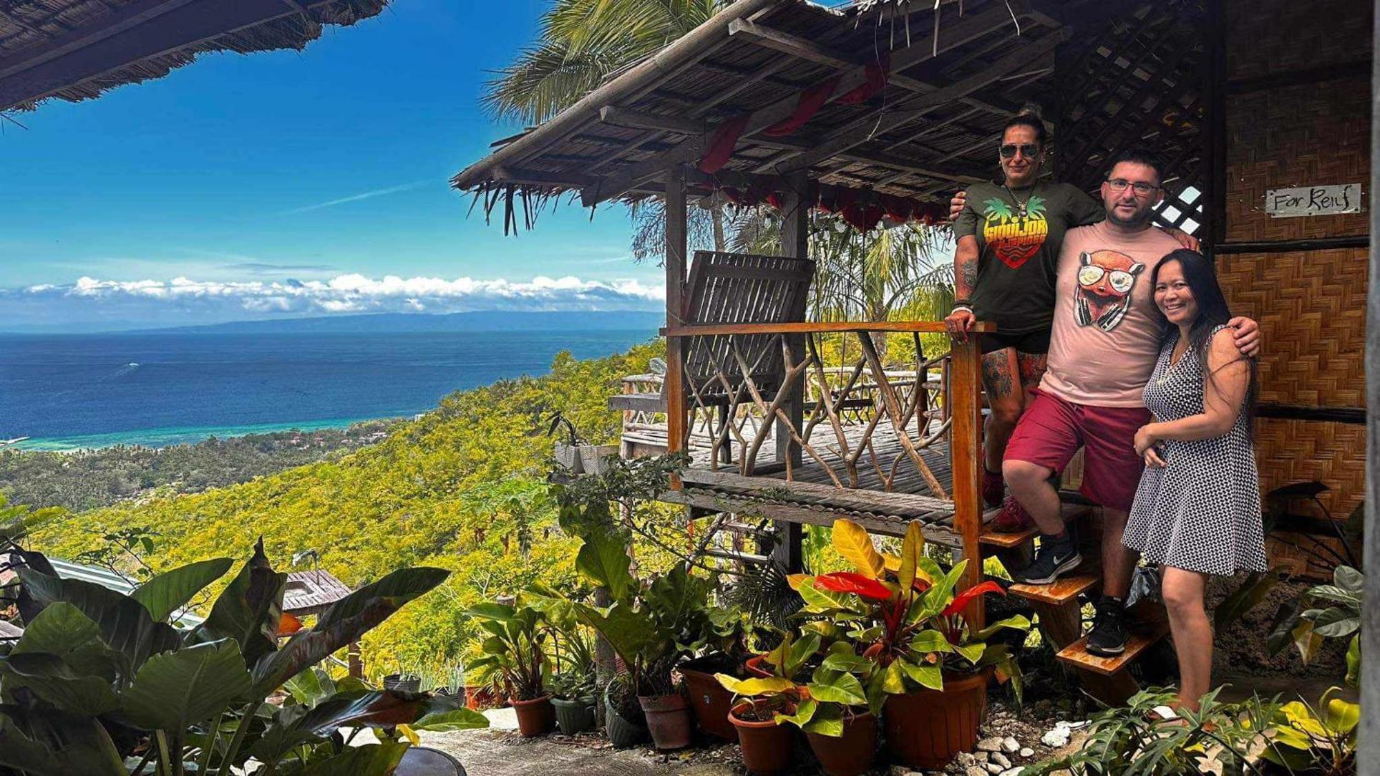 Thornton'S Sea View Cafe & Guesthouse Siquijor Exterior foto