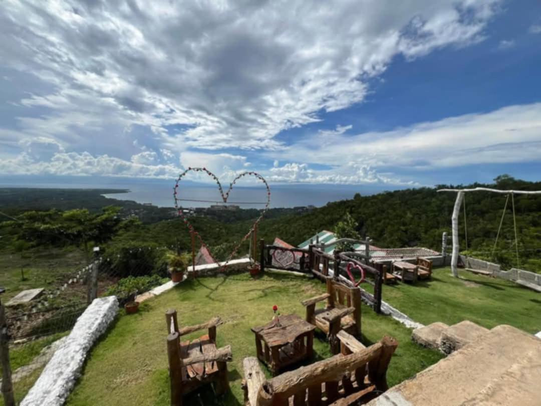 Thornton'S Sea View Cafe & Guesthouse Siquijor Exterior foto
